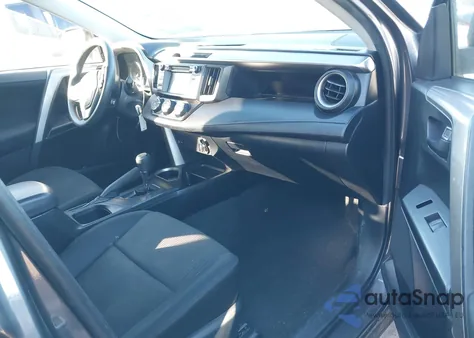 2017 Toyota Rav4 Le z USA, uszkodzony, nr VIN JTMBFREVXHJ713283